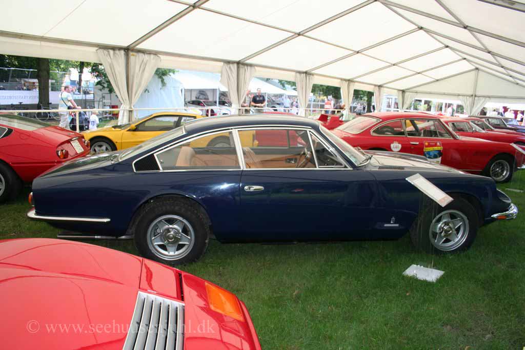 Ferrari 365 GT 2+2 (1967)