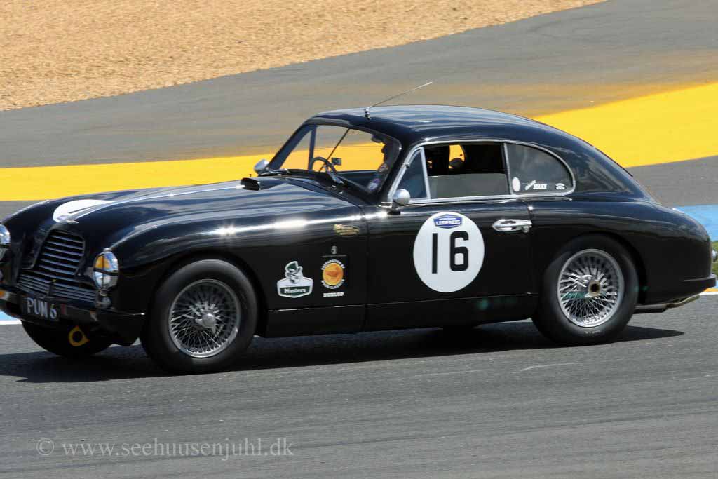 No.16 Aston Martin DB2 2922cc 1952Chris Jolly