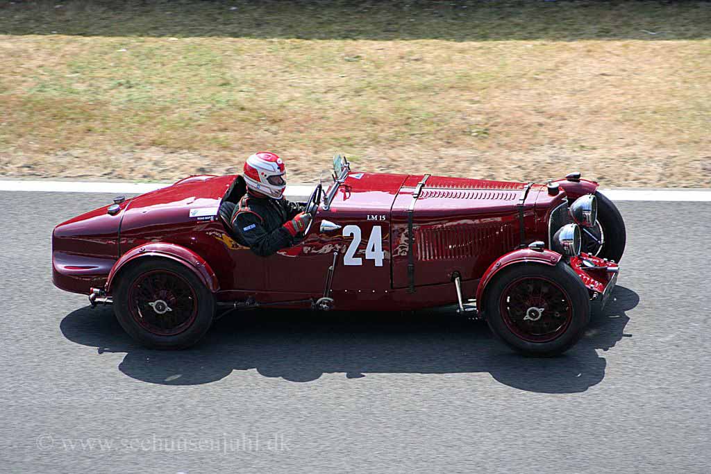 24 Russell Hicks / Aston Martin Ulster LM15  1934